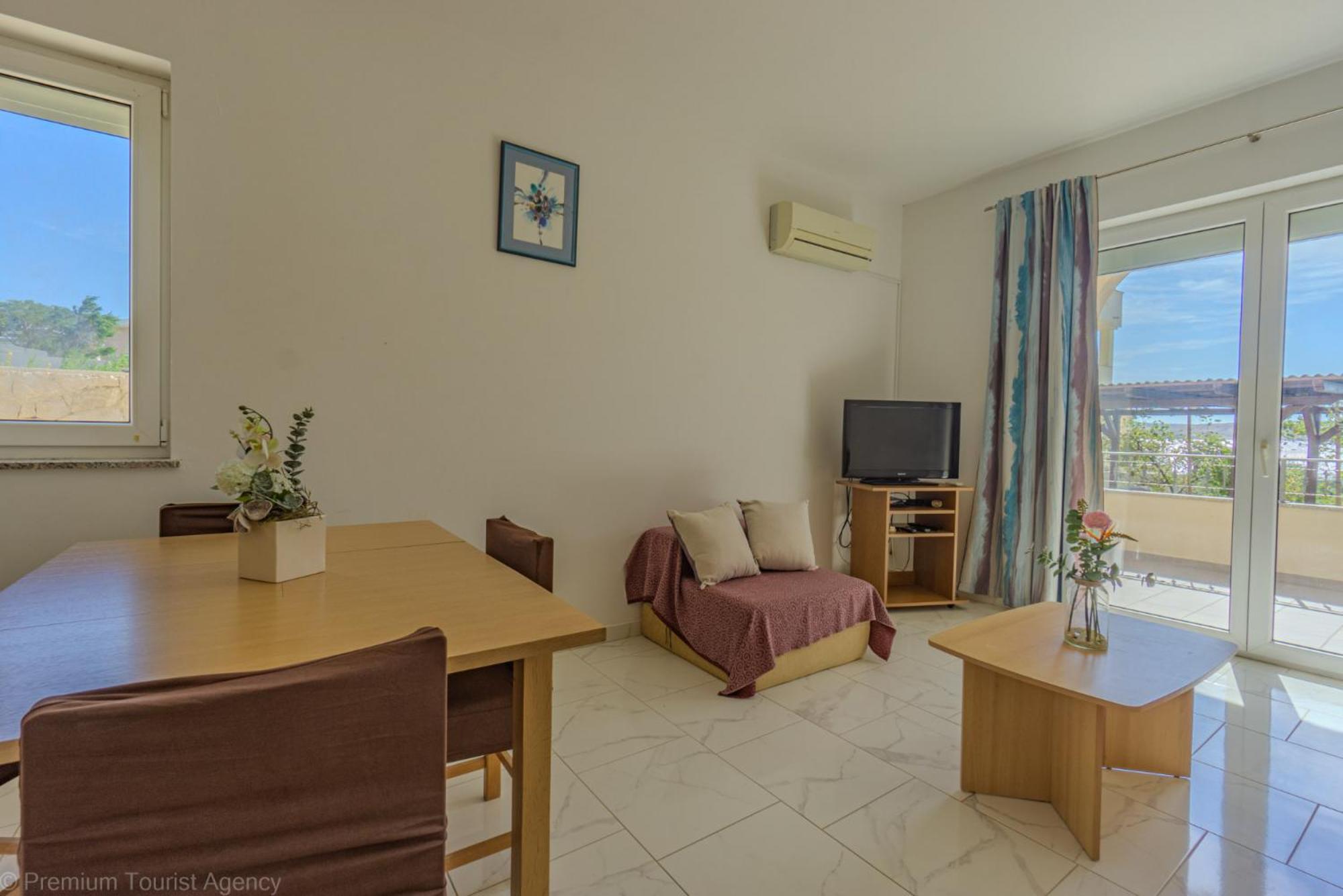 Apartment Lucijana *
