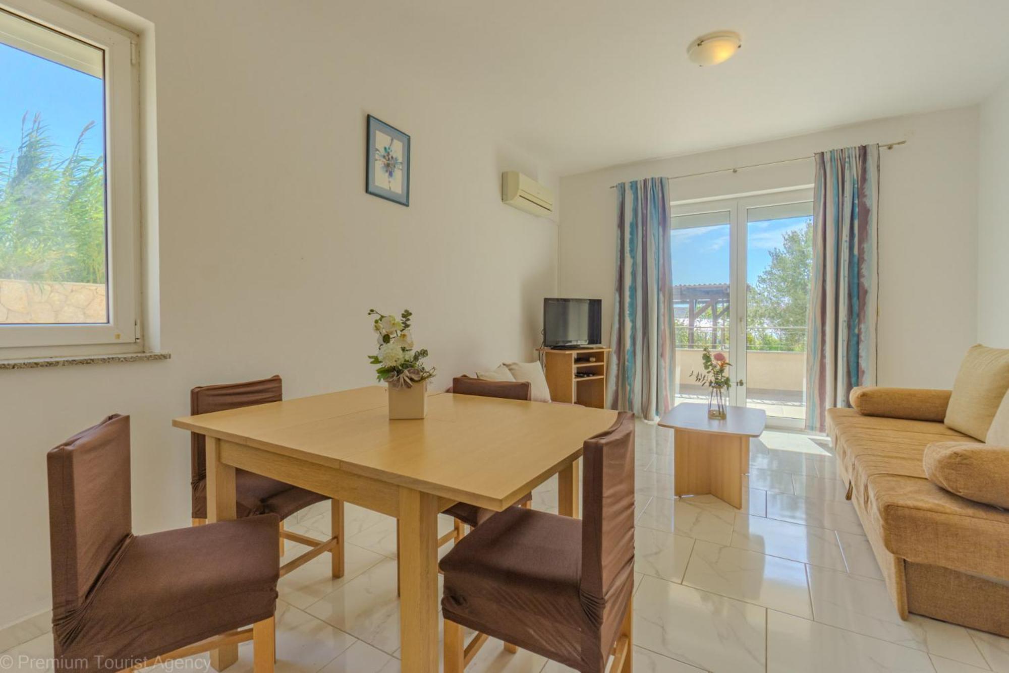 Apartma Lucijana *